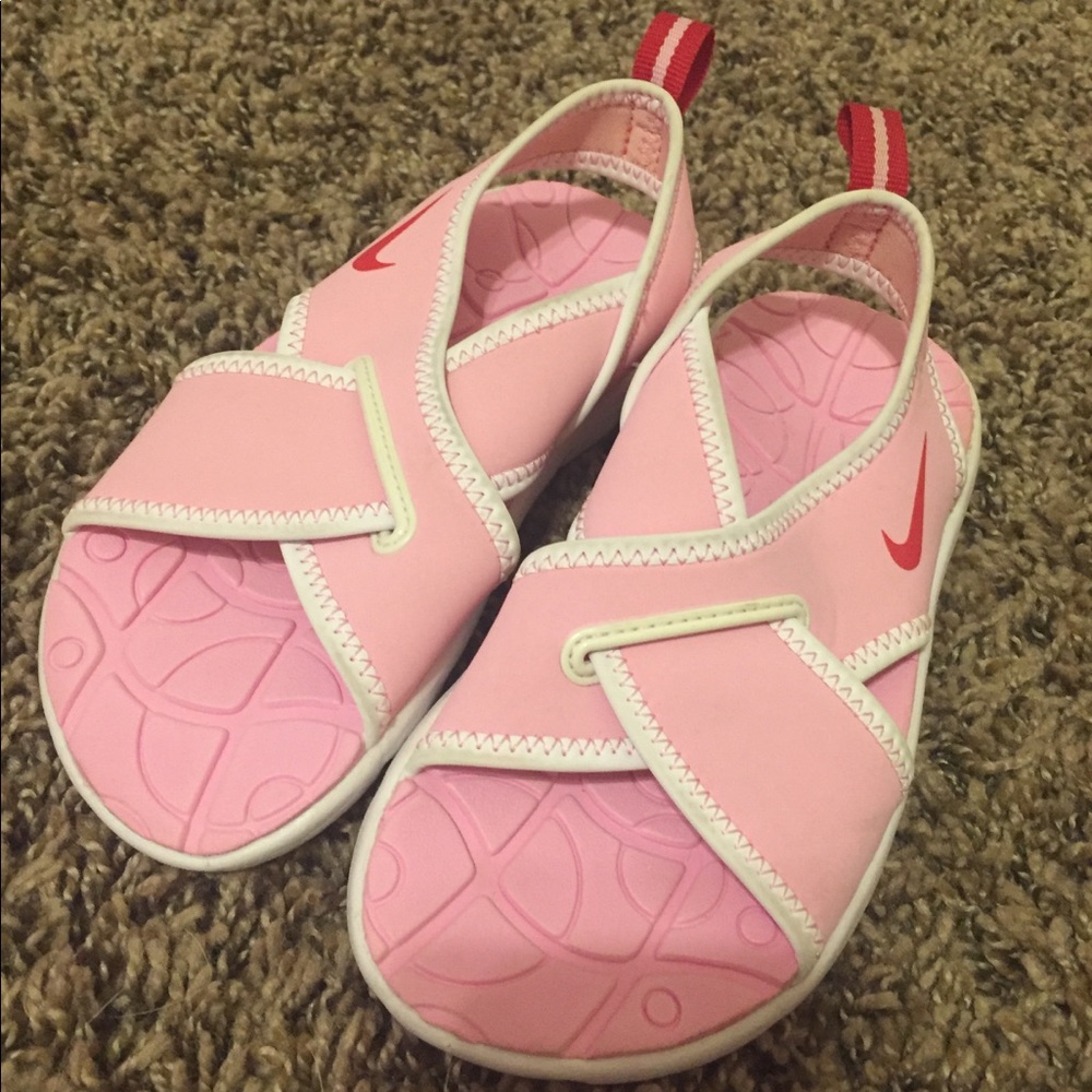 New pink nike sandals